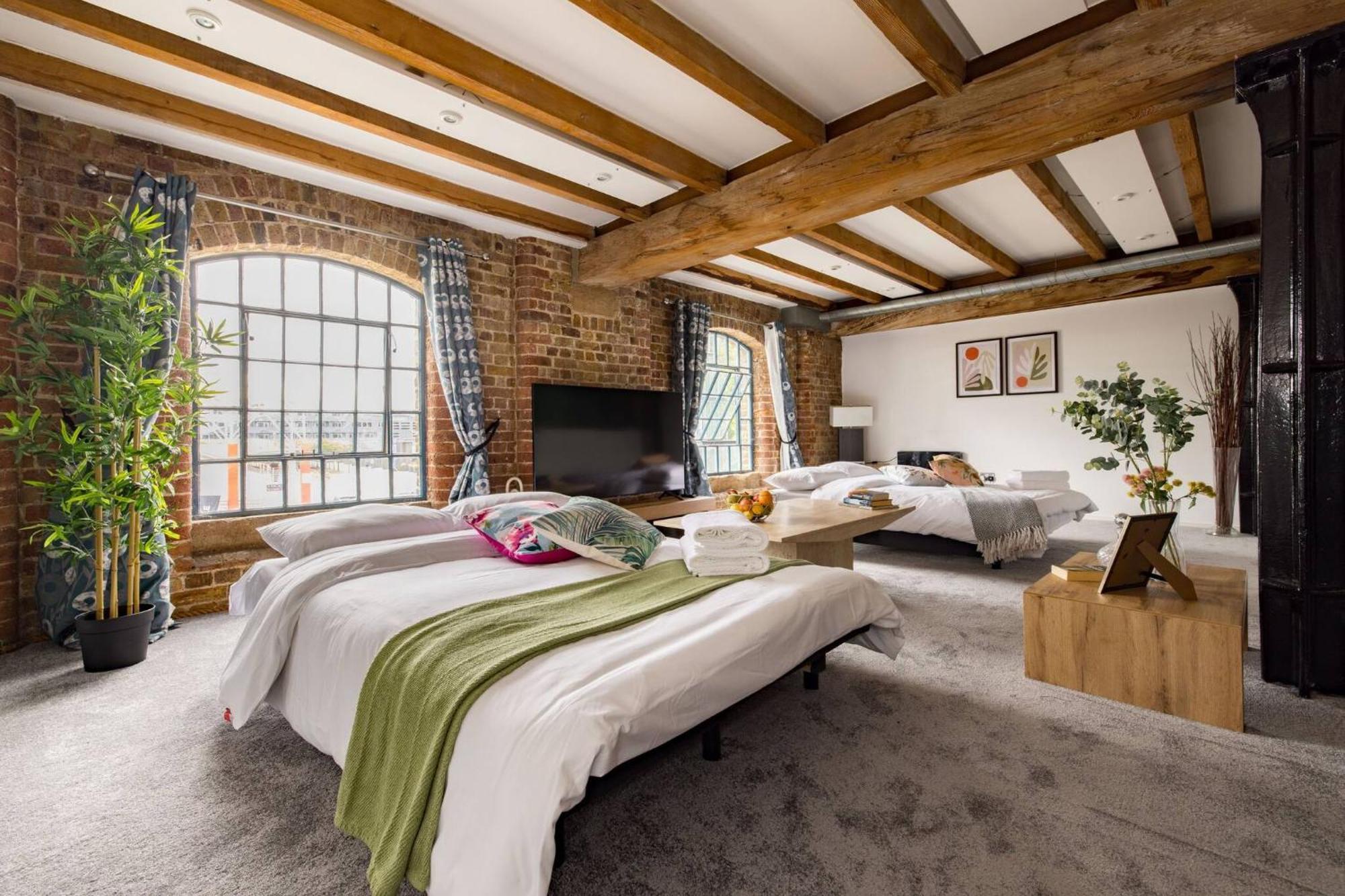 Wild Roses Serviced Apartments - Excel Warehouse 2 Londra Dış mekan fotoğraf