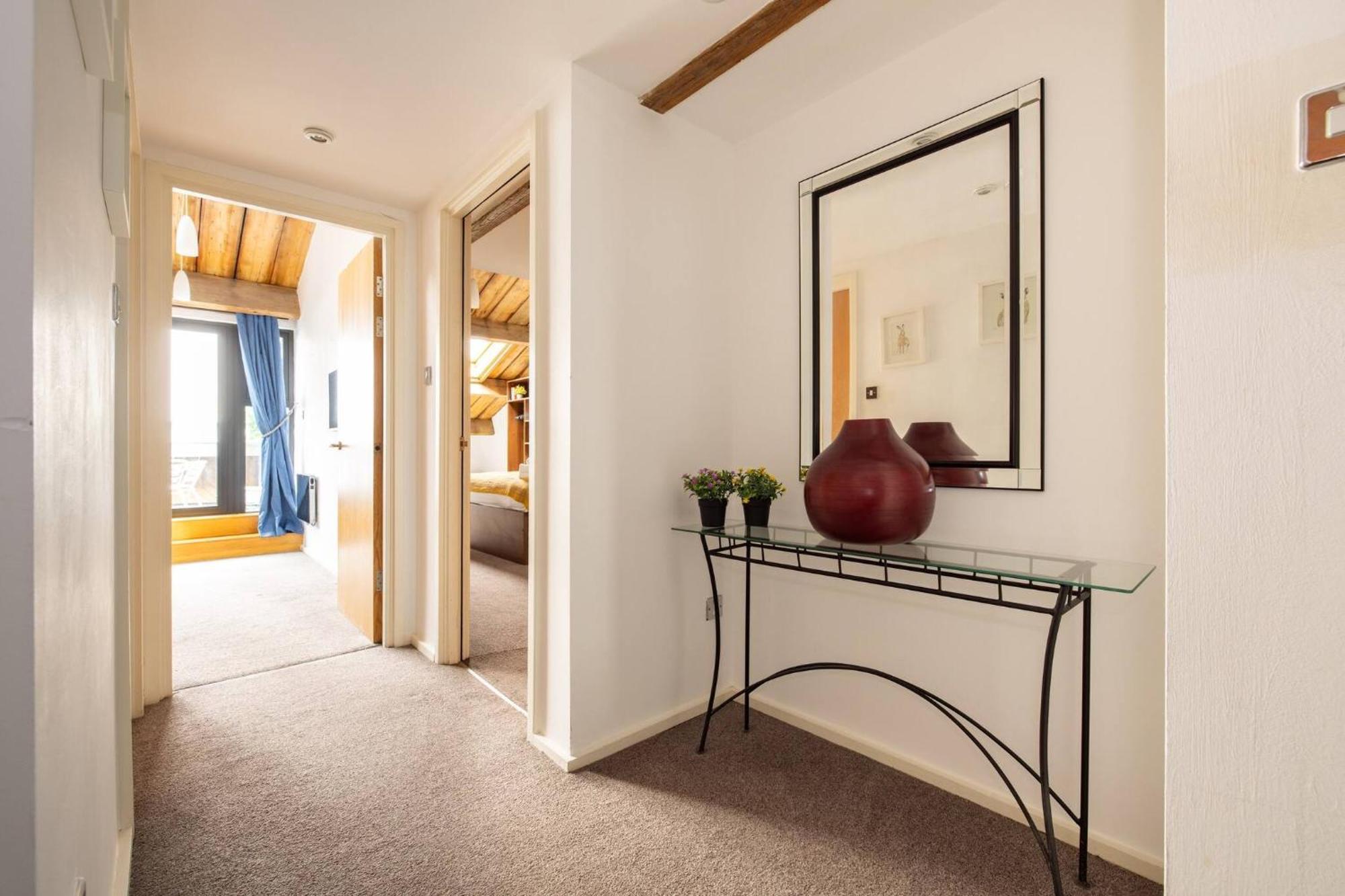 Wild Roses Serviced Apartments - Excel Warehouse 2 Londra Dış mekan fotoğraf
