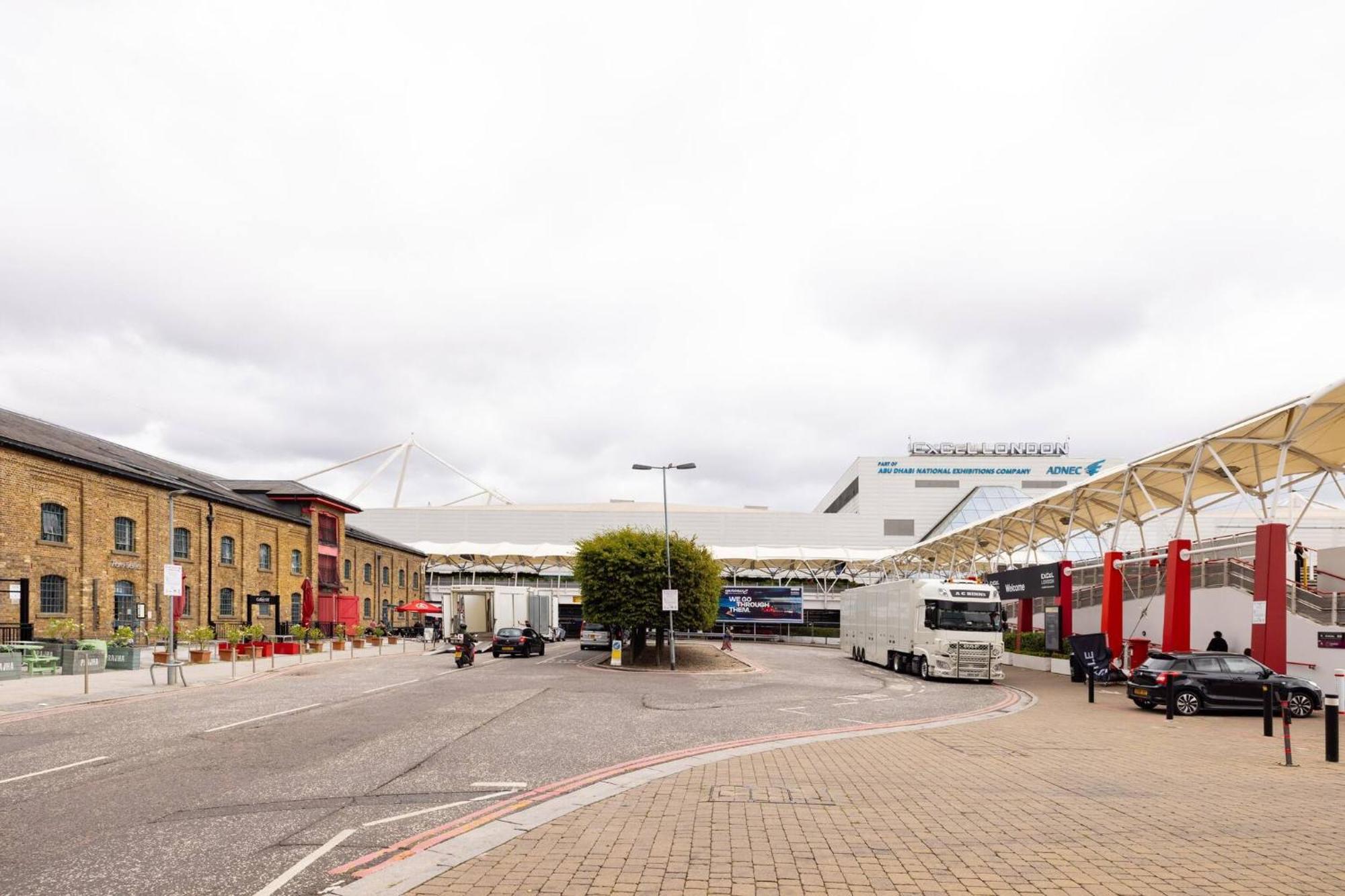 Wild Roses Serviced Apartments - Excel Warehouse 2 Londra Dış mekan fotoğraf